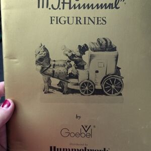 Hummel Gold Figurines Booklet
